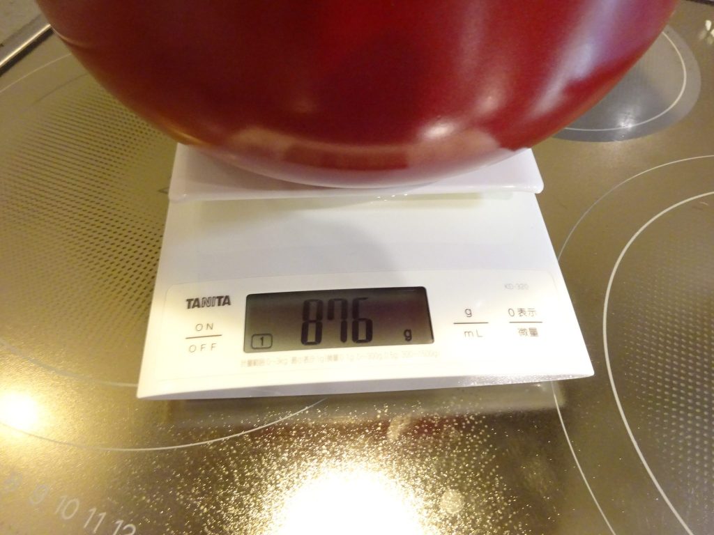 ホットクック鍋の重量は876g